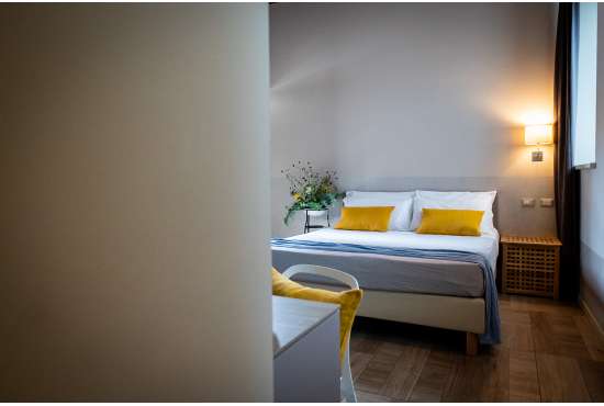 Camera standard Tortora_en