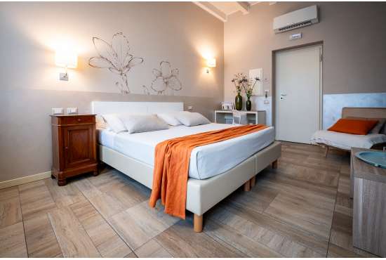 Camera deluxe Ciliegio_en